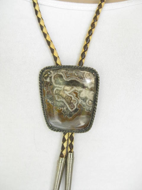 Vintage Sterling Sliver Agate Bolo Tie