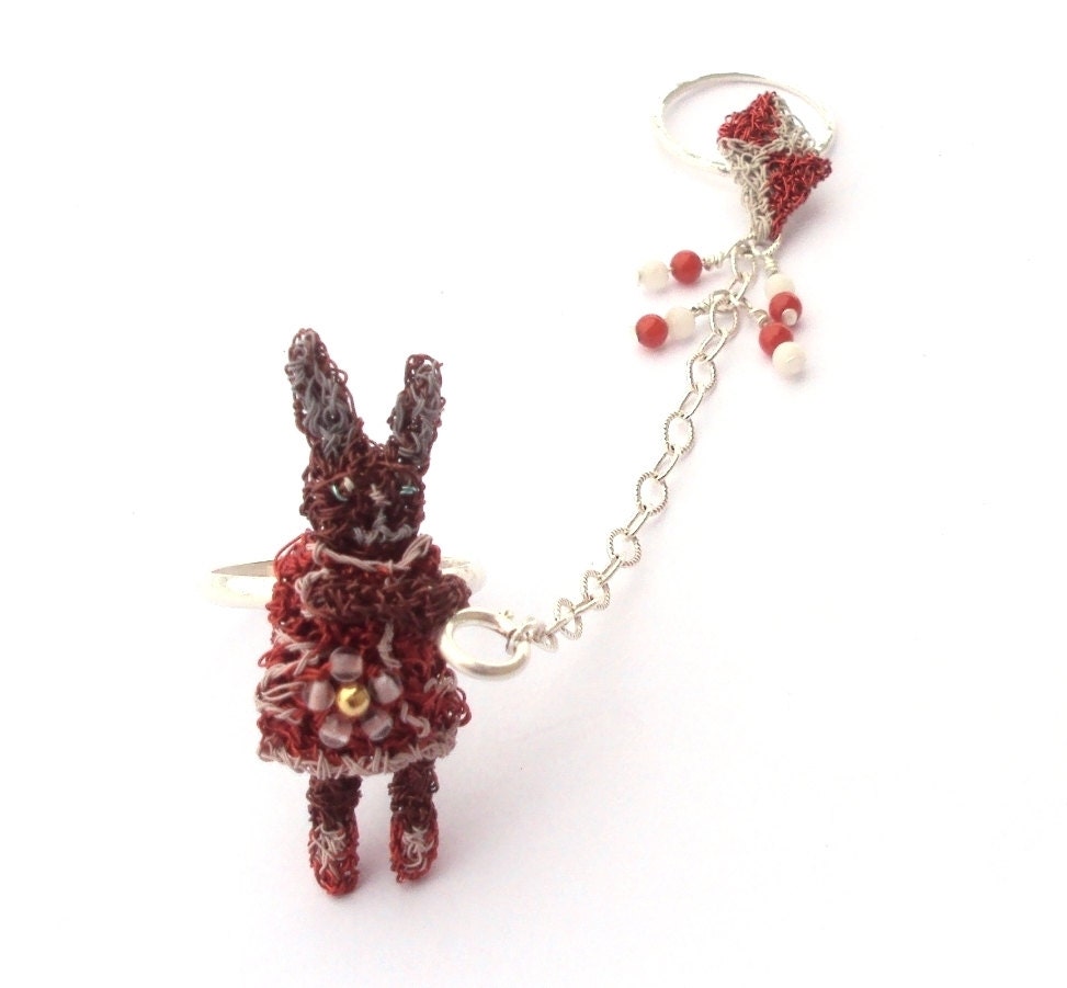 Rabbit flying kite double ring, two finger ring, novelty ring