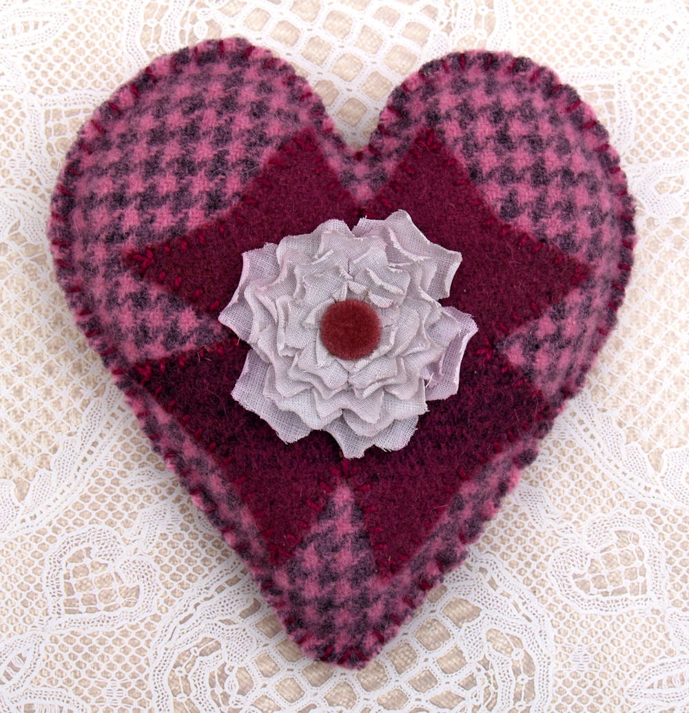 Sachet Heart - Hand Dyed Butter Soft 100% Felted Wool Lavender Filled Sachet (SF209)