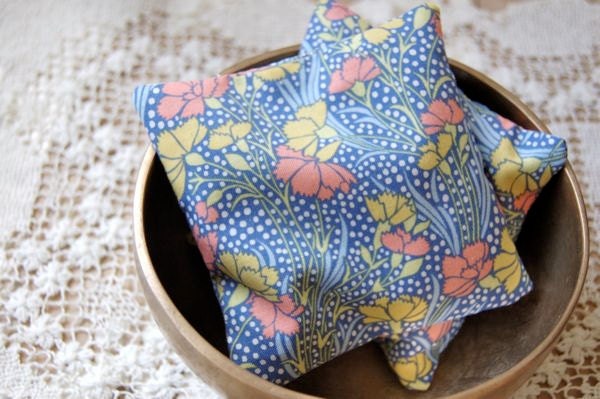 Lavender Sachets: French Country Blue