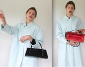 vintage 1950s black patent handbag. Jet vinyl frame kelly bag. Cherry red lining. Mid century vegan vintage / the DRY MARTINI purse