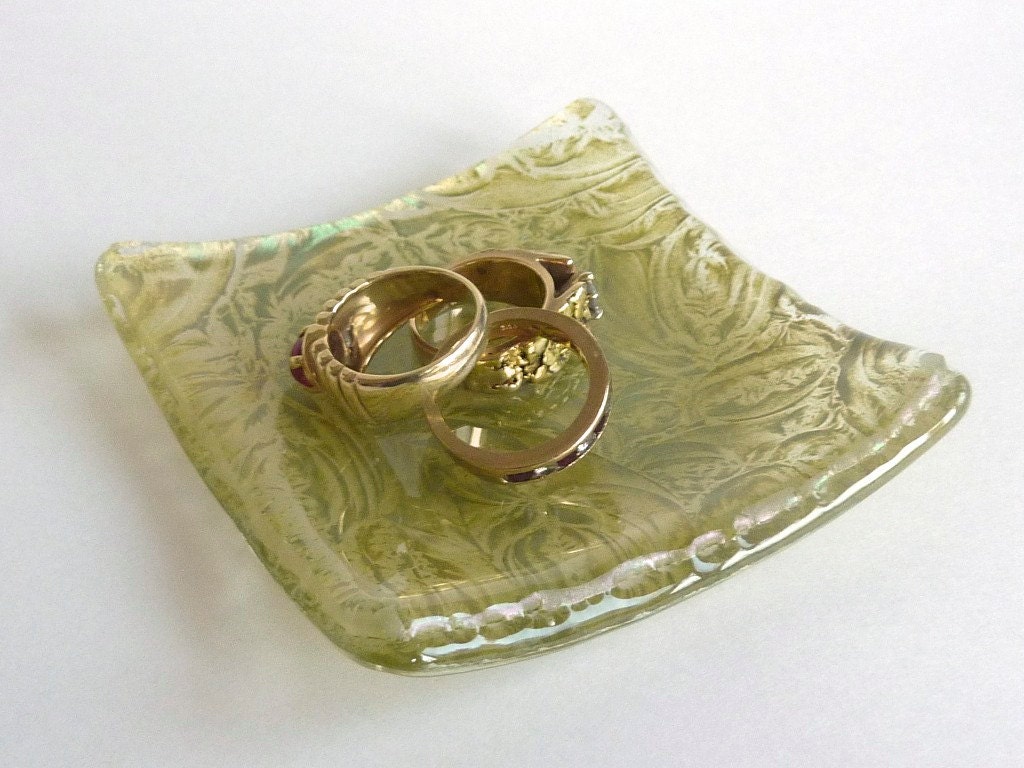 Small Glass Ring Dish in Antique Green