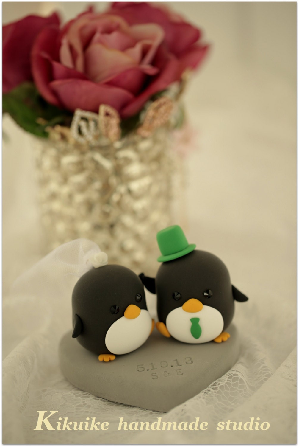 LOVE ANGELS Wedding Cake Topper-love Penguins with sweet heart