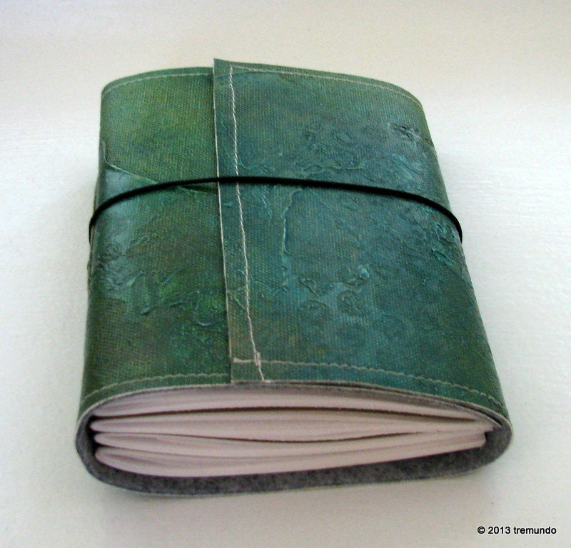 hot mess extreme texture tri fold journal