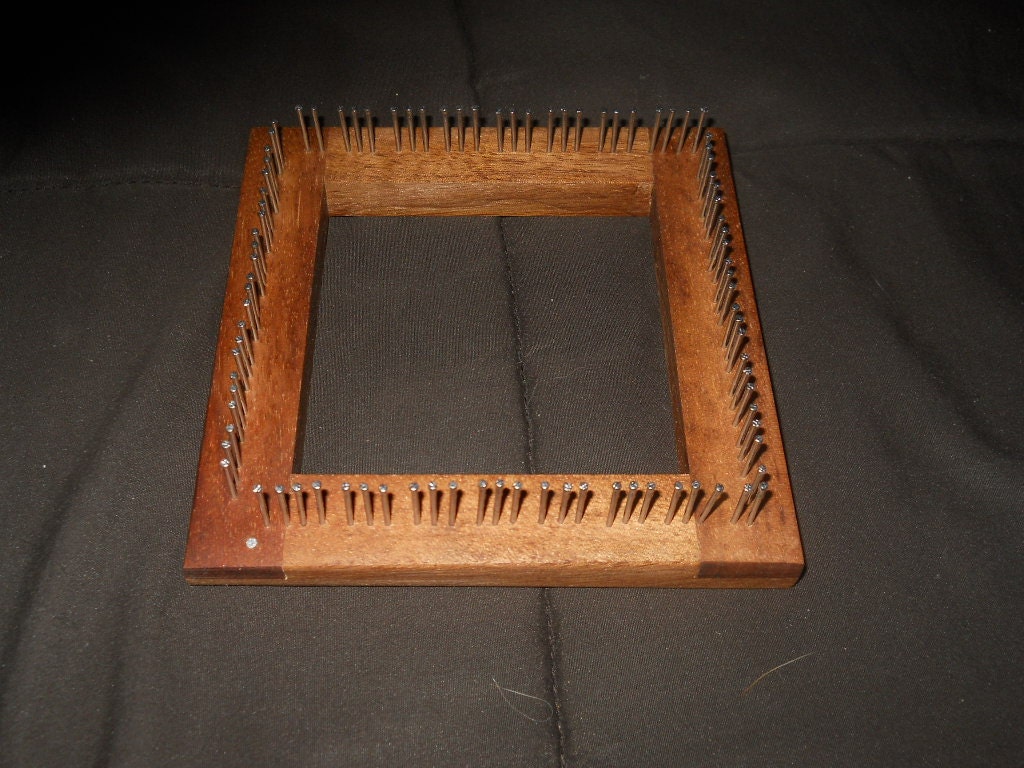 4 x 4 Walnut Traditional Mini Loom