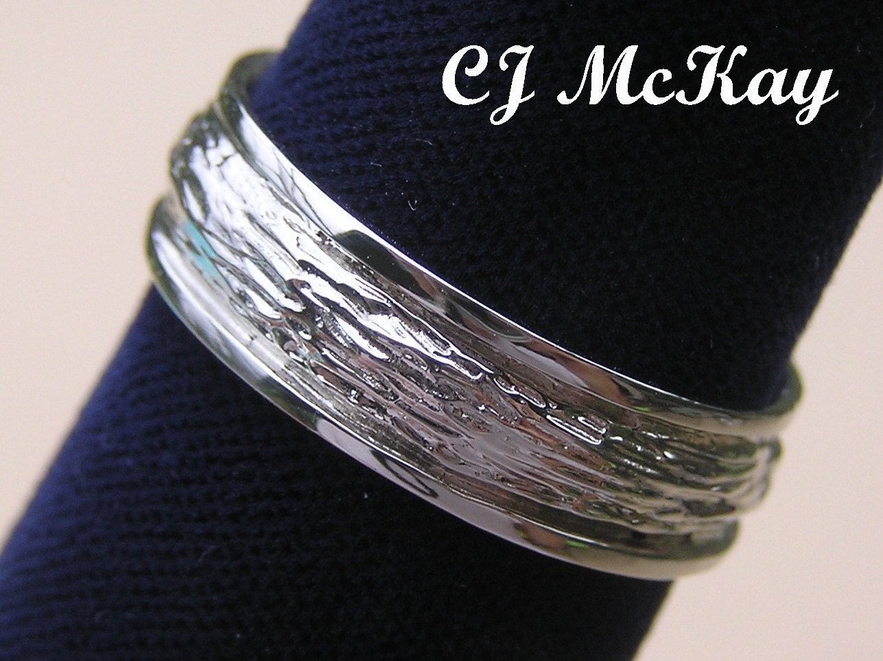 Man's 14K White Gold Tree Bark Design Wedding Band CR81Q