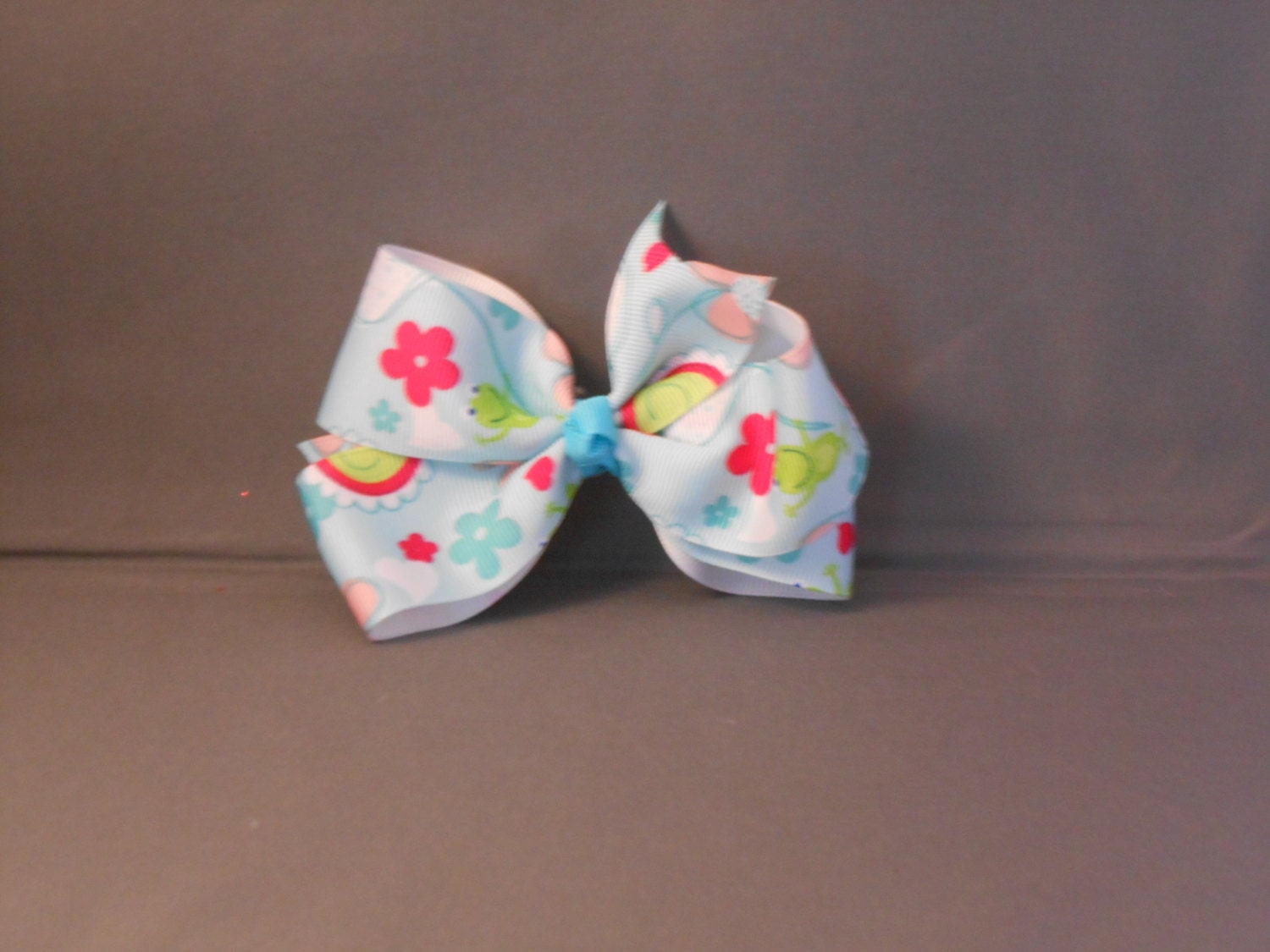 Frog Prince Hairbow with no Slip Grip