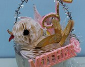 Vintage Style Mother's Day Ornament  - Honeycomb Bird Chirping A Sweet  Mother's Day Song