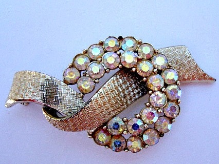 Coro Vintage Gold Ribbon Rhinestone Brooch