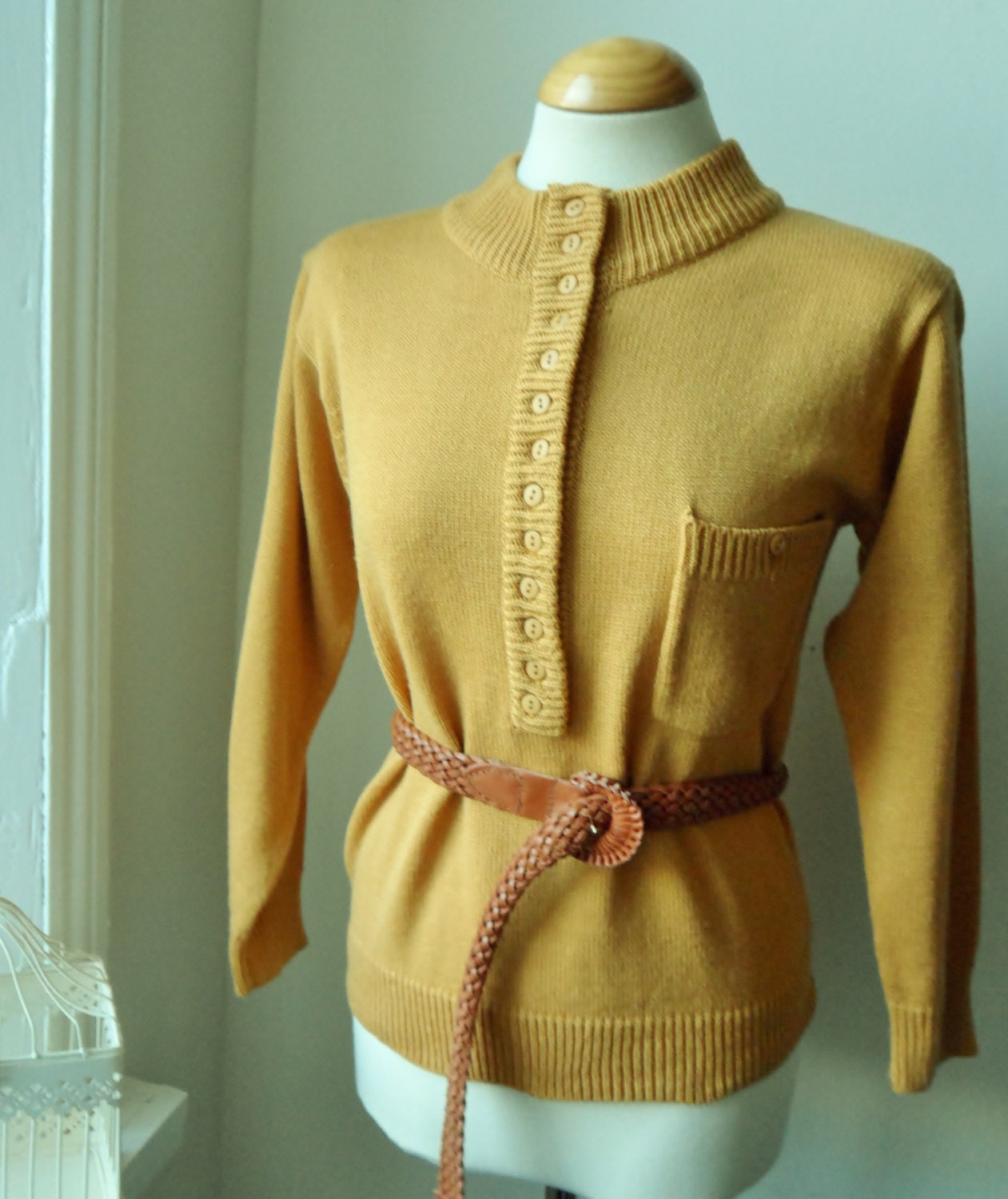 Cute Vintage Sweater in Mustard / Retro / Boho / Size XS S