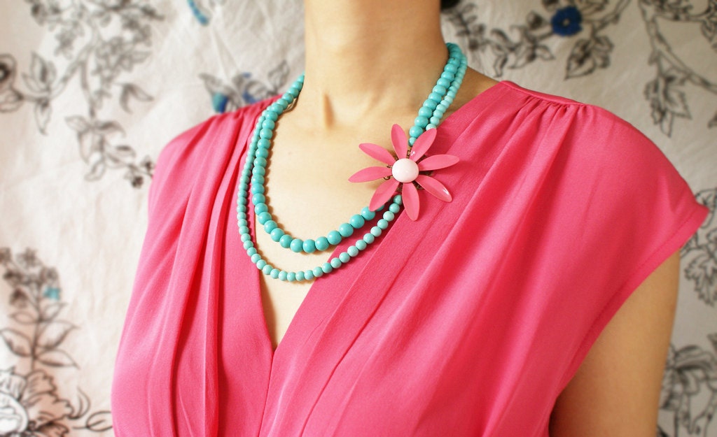 Flower statement necklace, statement vintage pink daisy brooch double strands turquoise, enamel pink flower spring bloom