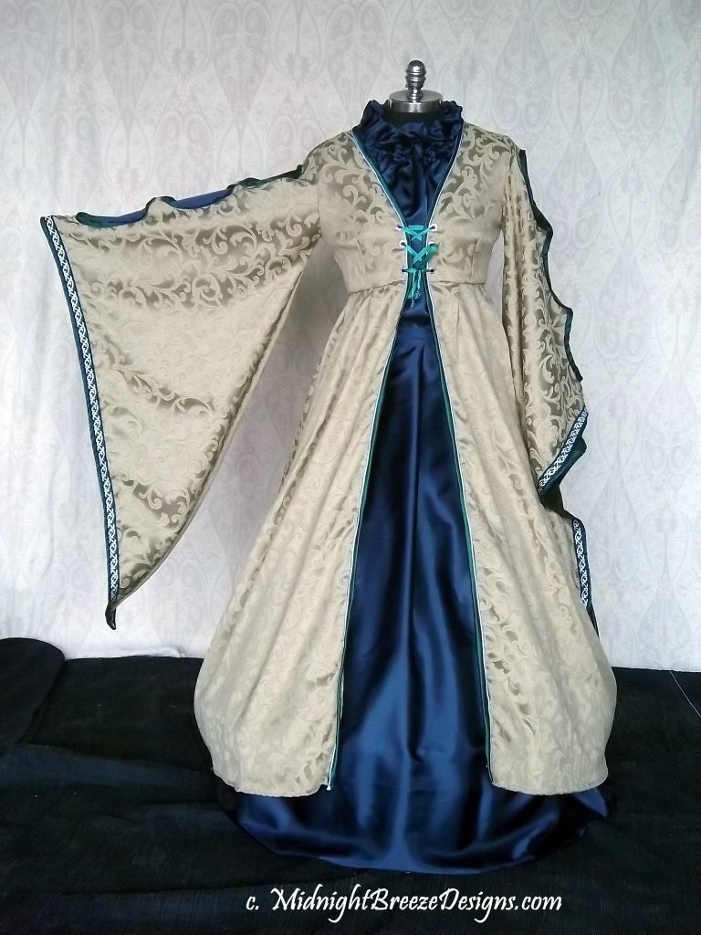 READY TO WEAR Ladies Renaissance Dress Gown - Faire, Court, Wedding - 40" Bust