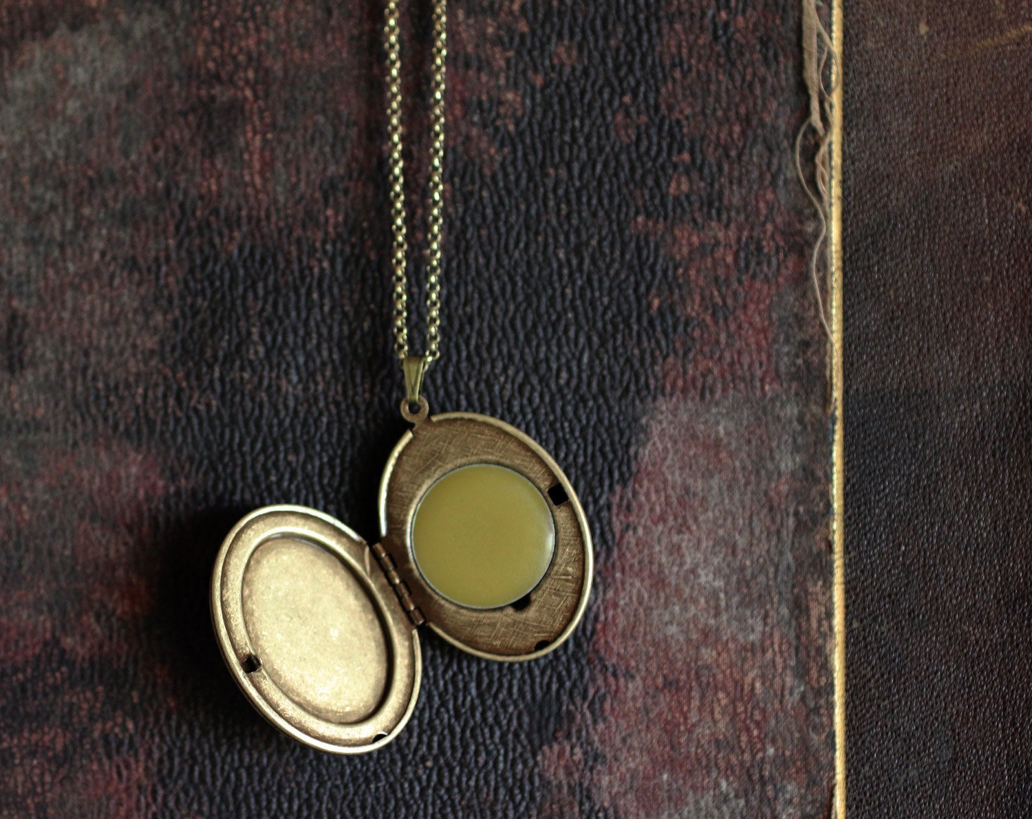 Solid Natural Perfume Locket with Honey Bee Artwork in an Amethyst Purple - Nature Girl - Victorian Inspired