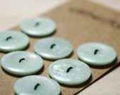 8pcs Mint Green Buttons / Beutron 15mm