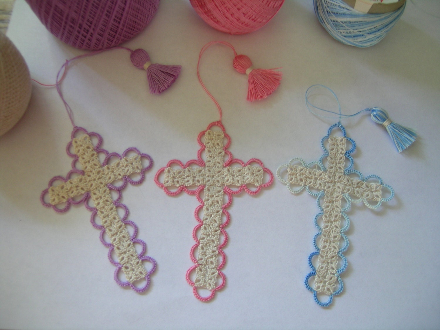 Bible Bookmark  Purple Tatted Cross Handmade Tatting  Vintage Crochet thread  Nice for Easter FREE SHIPPING