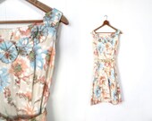 Vintage 50s Dress / 1950s Floral Dress / Rhinestone Rosettes / Medium M