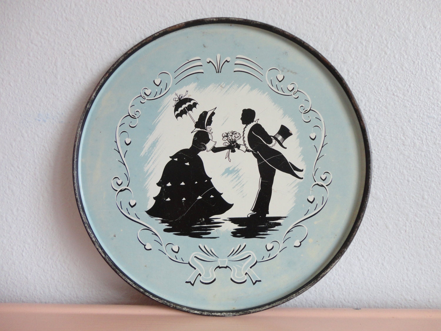 VINTAGE blue and black metal sweethearts SILHOUETTE TRAY