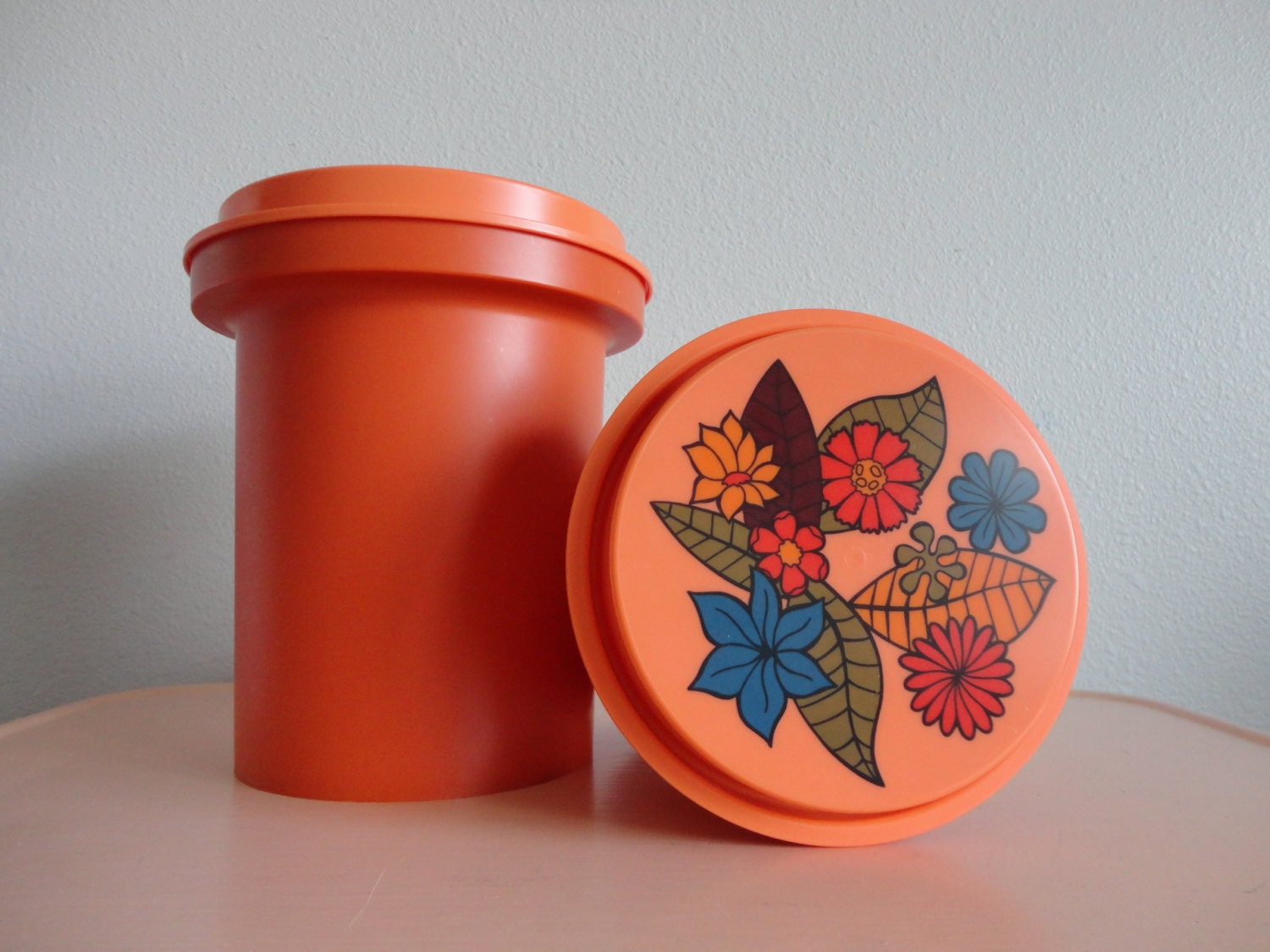 VINTAGE set of 2 ORANGE floral rubbermaid CANISTERS