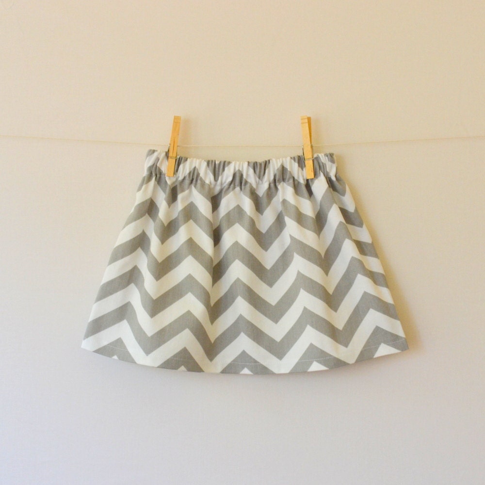 Girls Chevron Skirt . Grey and White Chevron . Childrens Clothing
