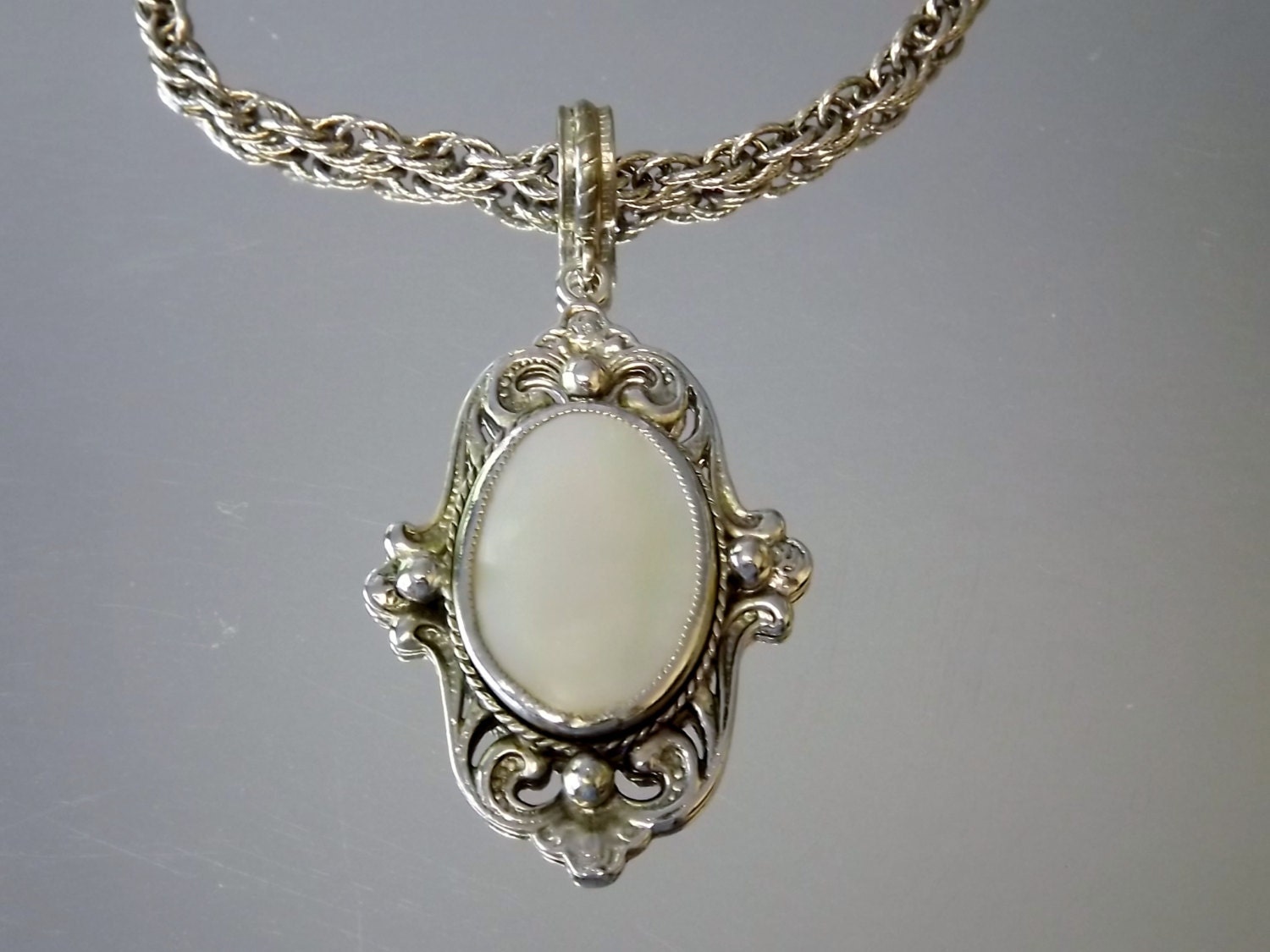 Whiting Davis Necklace Mother of Pearl Vintage Costume Jewelry