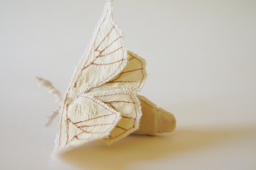 Soft Sculpture Silkmoth Brooch Bombyx Mori / Made to Order
