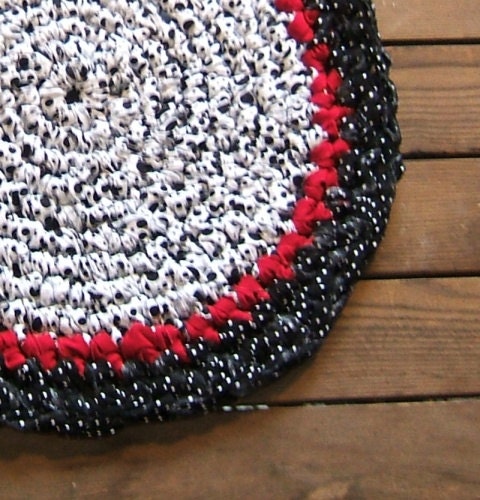 Rug Crocheted Cotton Black N White N Red All Over  Hand Made cottage chic western colonial country log cabin