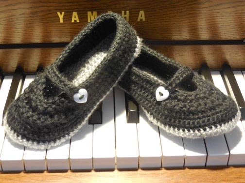 PDF CROCHET PATTERN Little Girl Star Stitch Mary Jane Slippers Digital