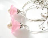 Sale Vintage Pearls Floral Hoop Earrings