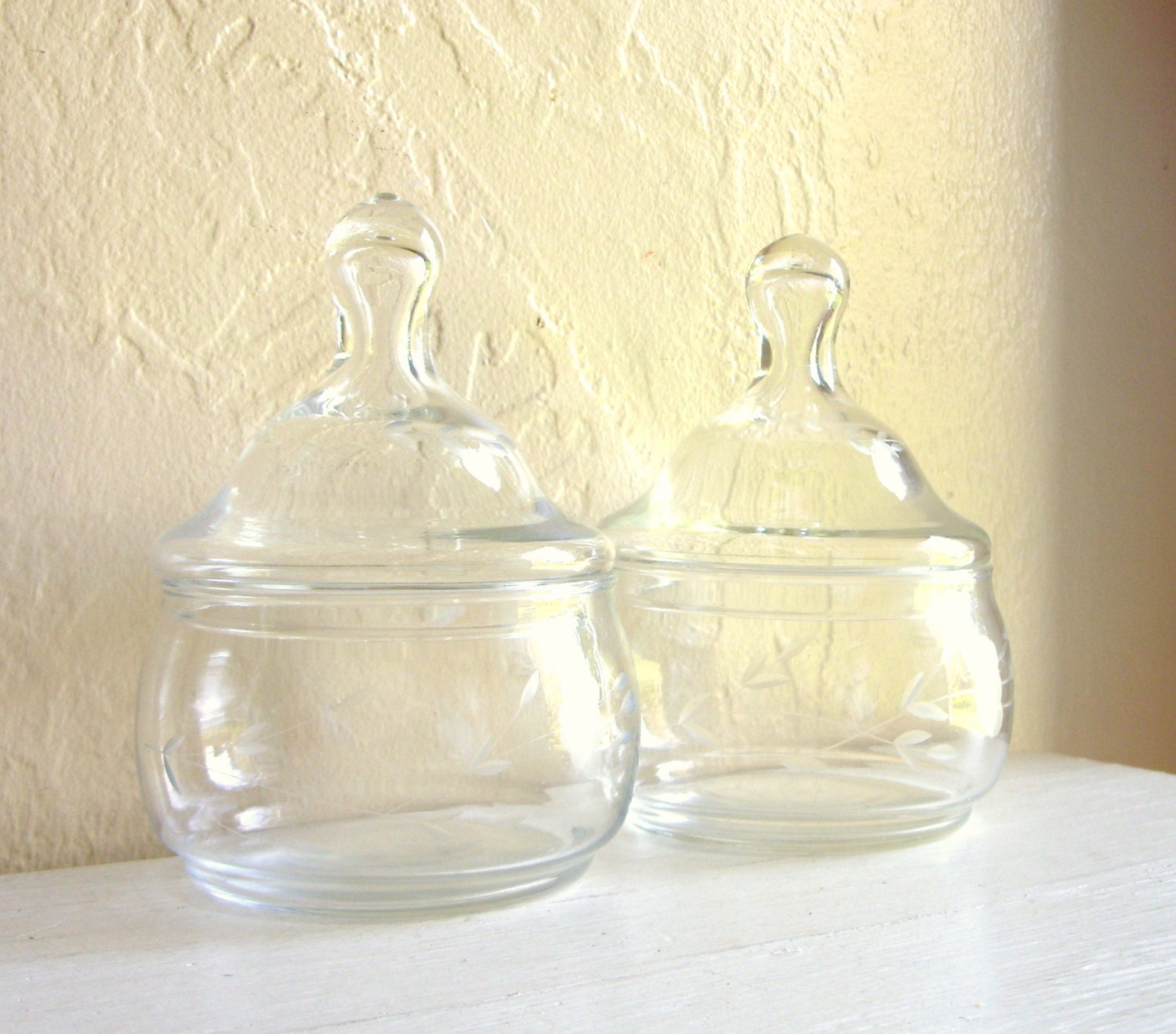 Pair of Clear Bubble Glass Jar with Lid Leaf Etching Design