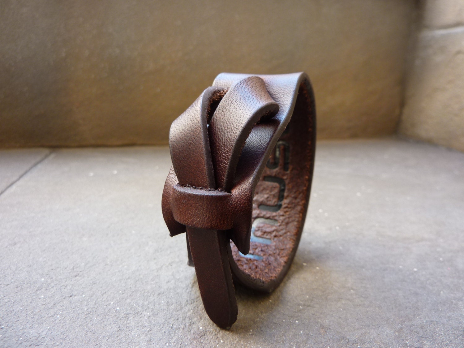 Dark Brown Leather Cuff / Bracelet Nickle-Free/vegetable tanned leather