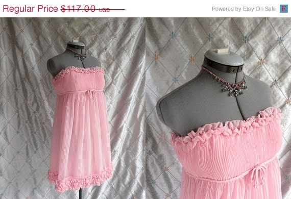 Sale 60s Vintage Dress// Vintage 1960s Light  Pink Strapless Ruffly Chiffon Mini Dress Size S