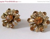 MEMORIAL DAY SALE Vintage Clip On Earrings Costume Jewelry