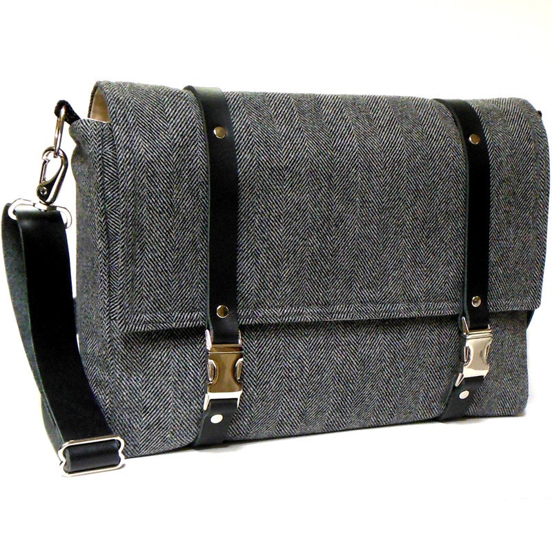 13" Large laptop messenger bag - gray herringbone