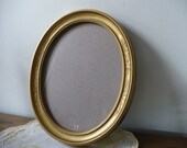 Vintage Gold Oval Picture Frame