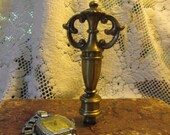 Vintage Urn Shape Brass Finial