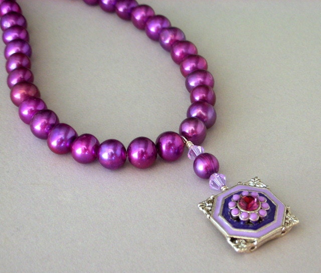 Purple pearl necklace, violet purple freshwater pearl necklace, bridal elegance