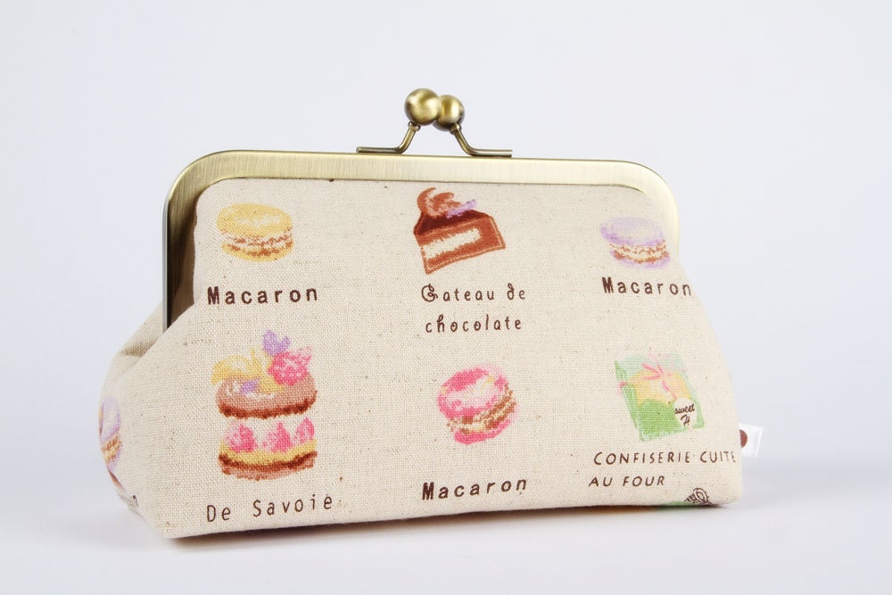 Bag pouch - French pastries on natural - metal frame clutch bag