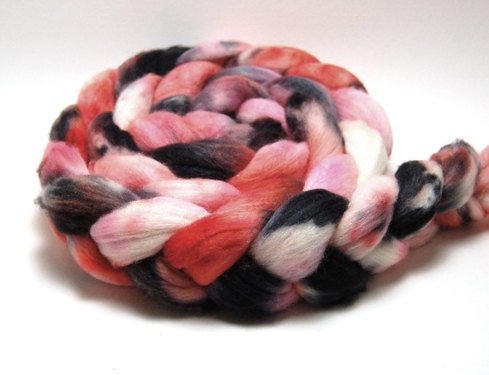 Handpainted Merino Silk Wool Roving - Poppies - 4 oz Peach Pink Black