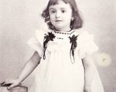 Antique French CDV, Parisian little girl, 1900s