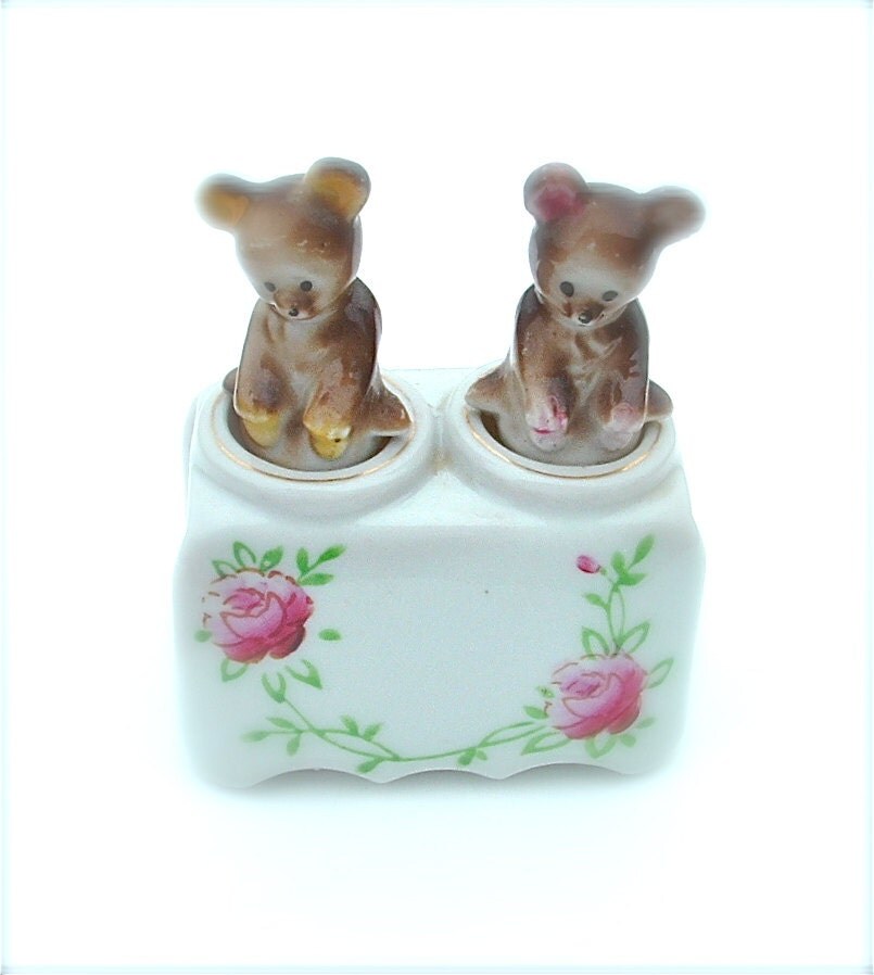 Vintage Nodder Salt and Pepper Shakers Home and Living Kitchen Teddy Bear Cub Porcelain Japan Spices Tabletop Home Decor