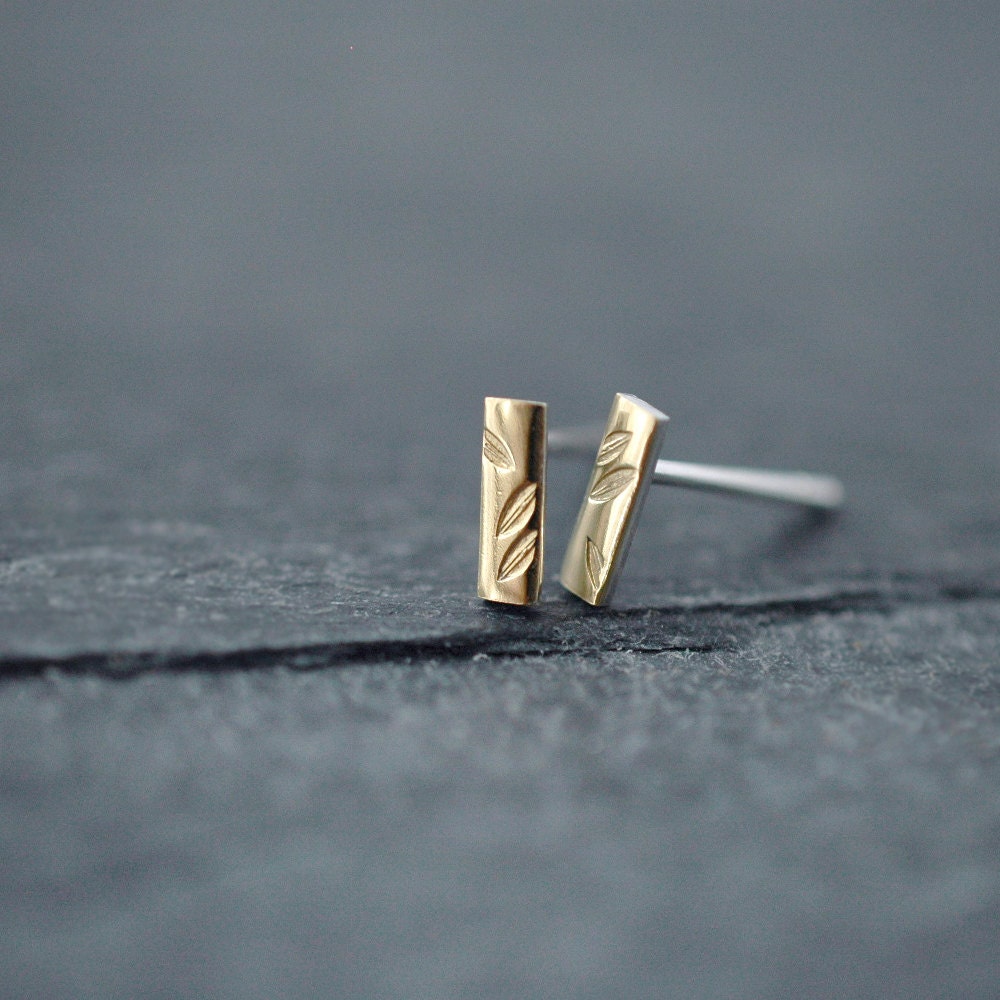Falling petals fine earrings in 22karat gold and silver