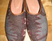 Fabulous Woven Kilim Mules Rubber Treads Size 7.5