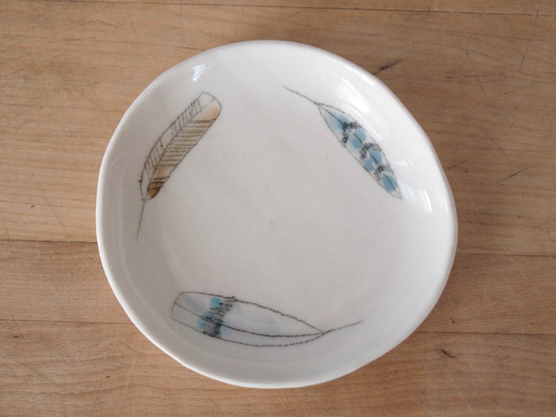 porcelain feather dish . no107
