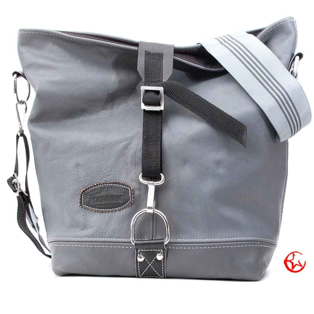 Grey Leather Tote // Upcycled and Handmade by peace4you - Model pauline-2013