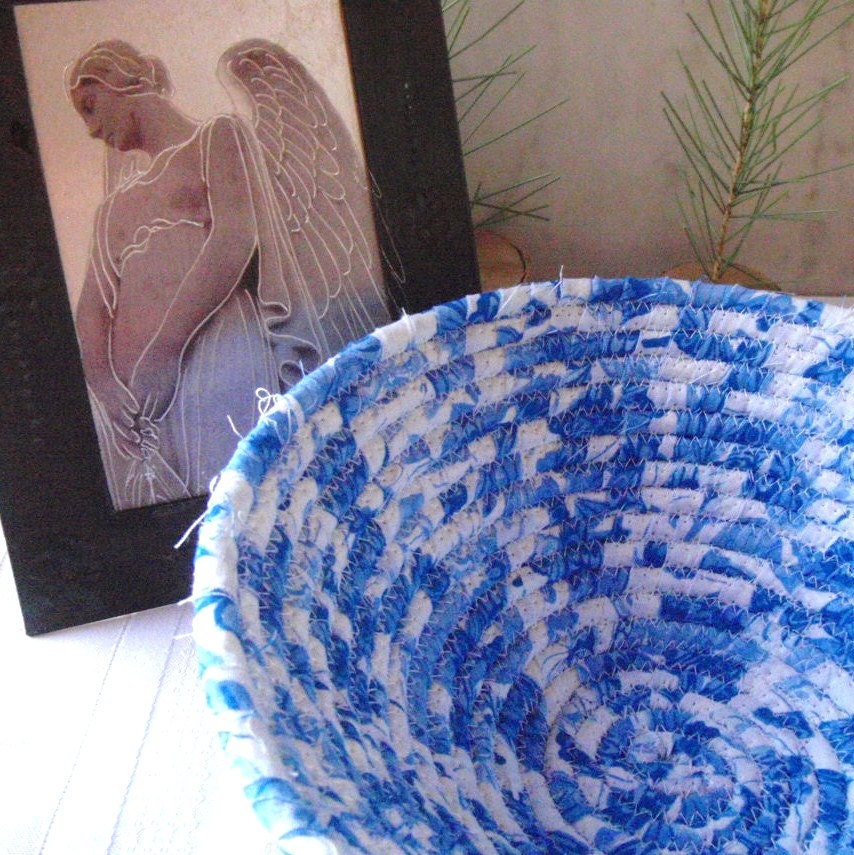 Coiled Fabric Basket - Blue Willow - Blue and White, Classic, Mother's Day, Handmade Fabric Bowl for Jewelry, Hostess Gift