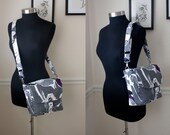 messenger camera bag // padded dslr case // CUSTOM in your choice of fabric