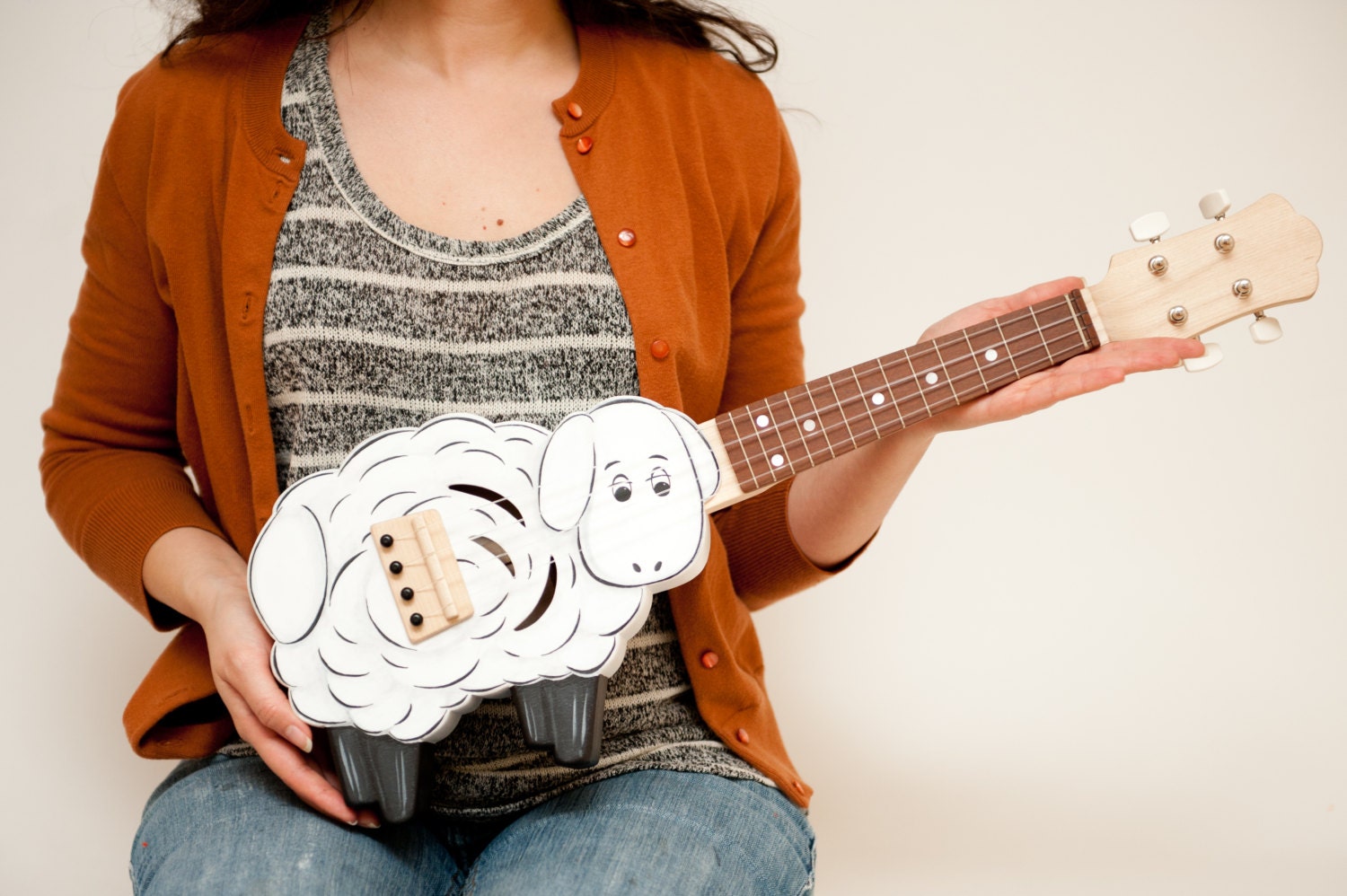 Sheep ukulele  "sleepulele"