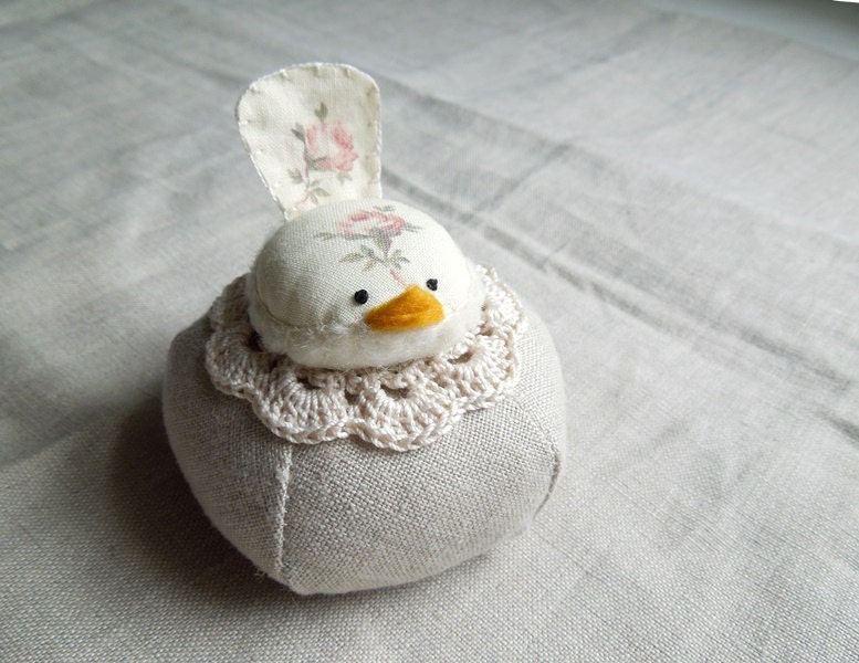 Pink and Cream Rosebud Bird Pincushion