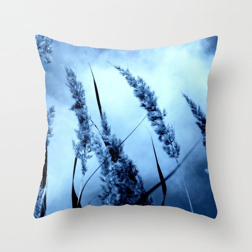 Blue . Throw Pillow . Home Decor . Decoration . Elegant . Romantic . Reed . White . Nature . Summer