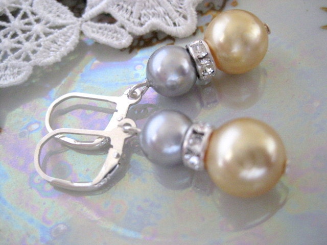 Kate- Silver and Gold Pearl Bridesmaids  Earrings. Light Grey and Gold Wedding Jewelry  Mother of the bride Gray and yellow  Earrings